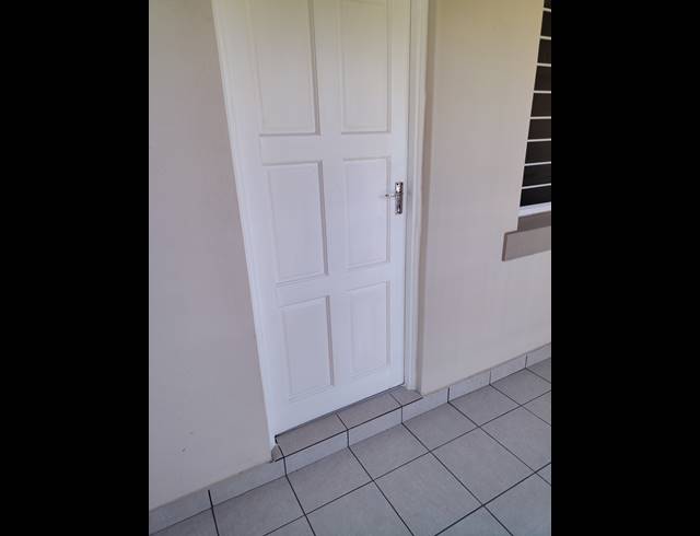 2 BEDROOM APARTMENT TO LET IN MANOR ESTATES